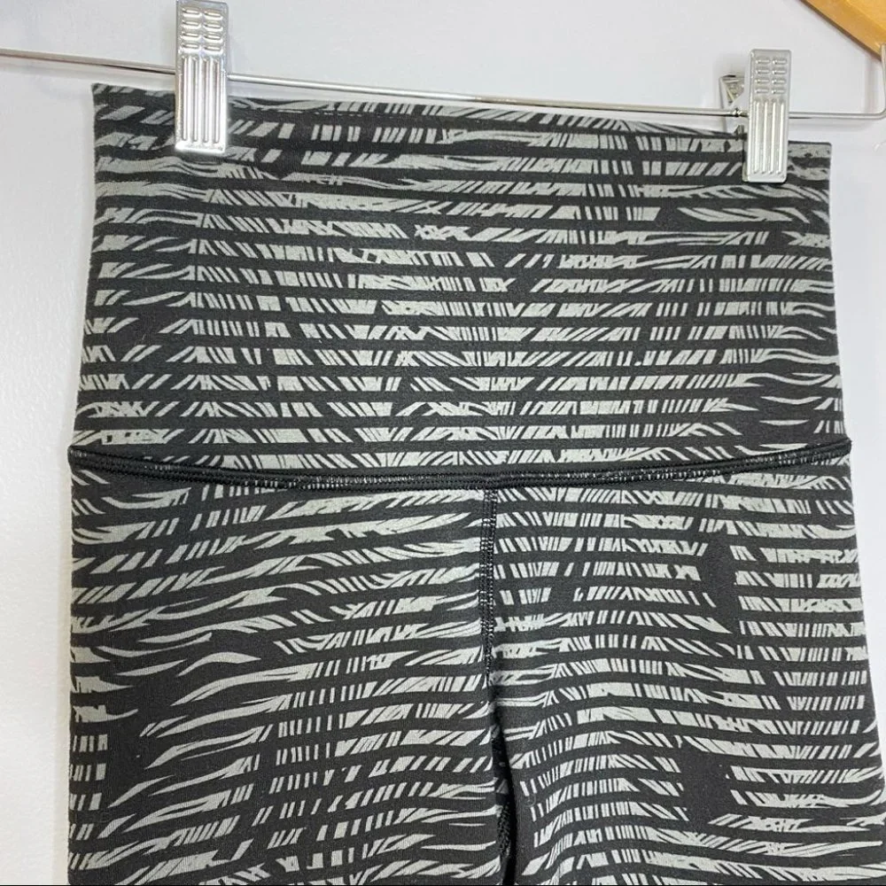 Lululemon Wunder Under Feather Print Crop Leggings - Picture 4 of 9
